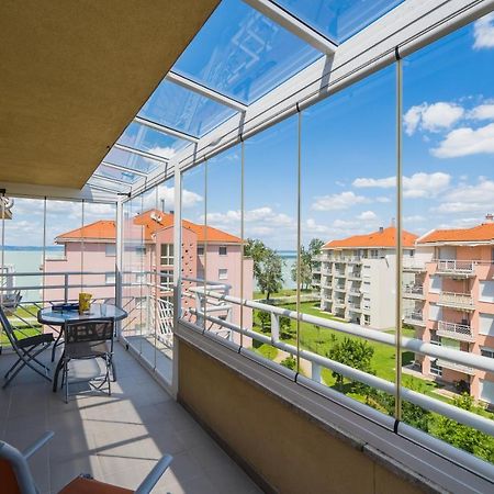 Myflat All-Season Apartment Сиофок Екстериор снимка